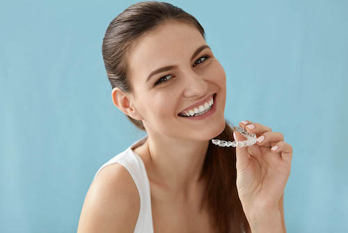 How to Adjust to Life With Braces or Clear Aligners